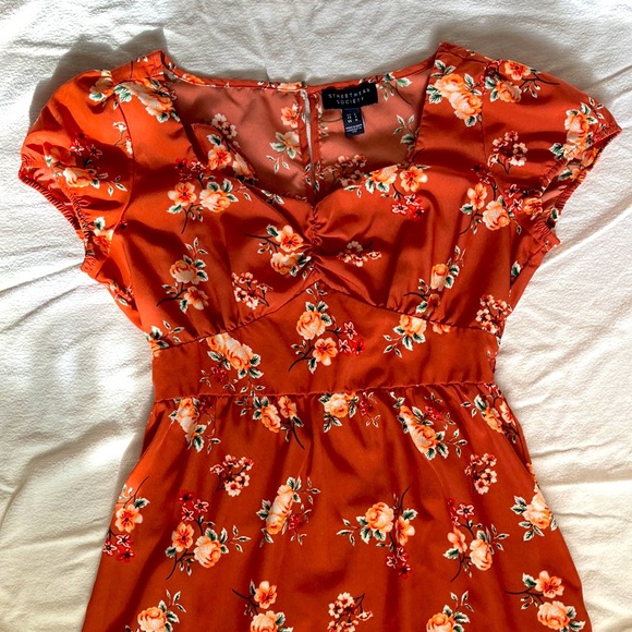 Mini Dress - Picture 2 of 4